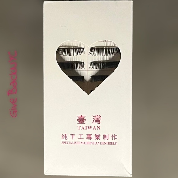 10 Pairs Long Cross Eyelashes - Picture 4 of 4